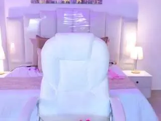 Private Sex Chat with laylaa-breezee - Camsoda