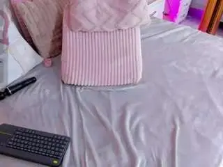 Nude Webcam with irina-foxx1 - Camsoda