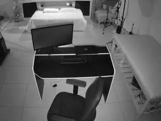 Nude Webcam with voyeurcam-jb-photo-studio - Camsoda