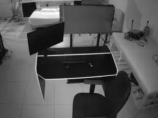 Live Sex Cam with voyeurcam-jb-photo-studio - Camsoda