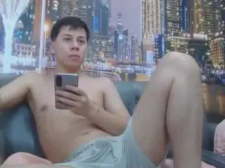 Free Live Porn with santiiagox - Camsoda
