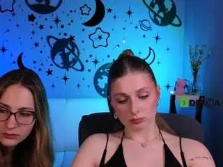 Live Porn with so-hot-rosalie - Camsoda
