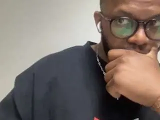 Live Sex Cam with kingtgc - Camsoda