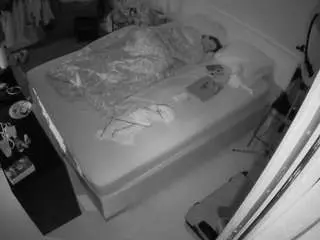 Best Webcam with voyeurcam-julmodels-whitebed-2 - Camsoda