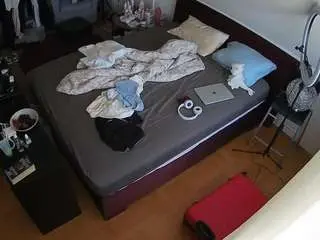 Free Live Porn with voyeurcam-julmodels-whitebed-2 - Camsoda