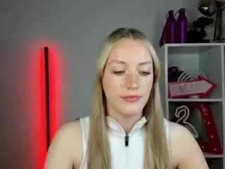 Private Sex Chat with evelynblond - Camsoda