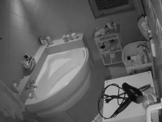 Best Webcam with voyeurcam-julmodels-bath-1st-2 - Camsoda