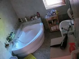 Private Sex Chat with voyeurcam-julmodels-bath-1st-2 - Camsoda