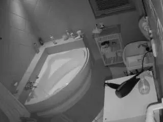 Adult Webcam with voyeurcam-julmodels-bath-1st-2 - Camsoda