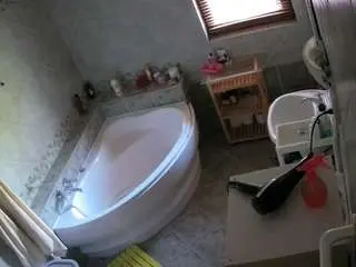 Sex Chat with voyeurcam-julmodels-bath-1st-2 - Camsoda