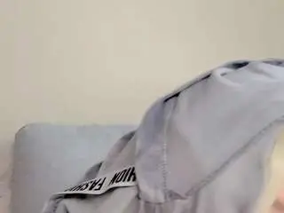 Sex Chat with kristihoward - Camsoda