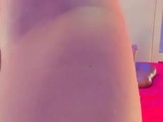 Watch Live Sex Cams with julia-davis - Camsoda