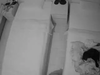 Free Porn Cam with voyeurcam-julmodels-bed-5 - Camsoda