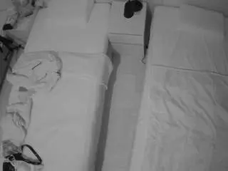 Adult Video Chat with voyeurcam-julmodels-bed-5 - Camsoda