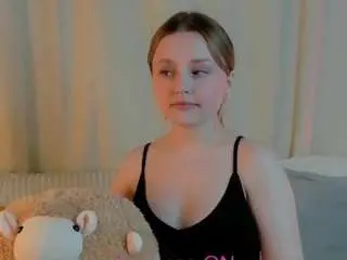 Adult Webcams with dellaberliner - Camsoda