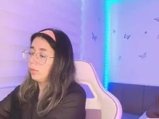 Sex Chat with sweettvera - Camsoda