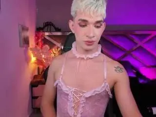 Watch Live Sex Cams with danttee - Camsoda