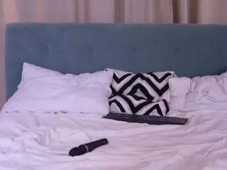 Adult Webcam with lisanbrown - Camsoda