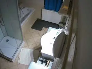 Adult Webcam with voyeurcam-julmodels-bath-2nd-2 - Camsoda