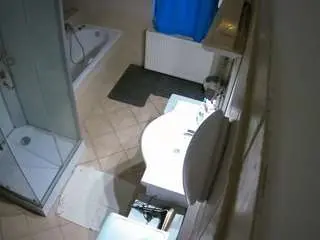 Nude Webcam with voyeurcam-julmodels-bath-2nd-2 - Camsoda