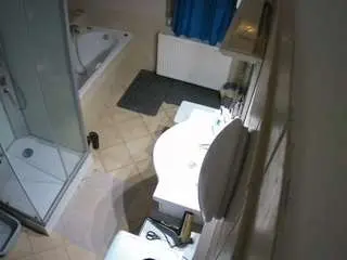 Free Porn Cam with voyeurcam-julmodels-bath-2nd-2 - Camsoda