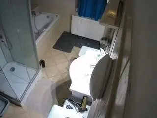 Live Sex Cam with voyeurcam-julmodels-bath-2nd-2 - Camsoda