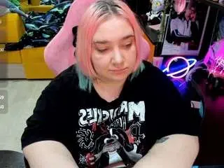 Adult Webcam with softie-sofy - Camsoda