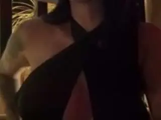 Sex Cam with sarahpeterson - Camsoda
