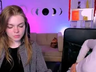 Sex Chat with emori-maxon - Camsoda