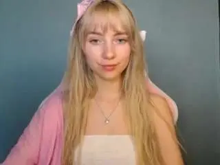 Free Live Porn with lucialittle - Camsoda