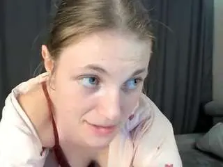 Free Porn Cam with templehidinger - Camsoda