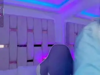 Sex Chat with miia-schwarz - Camsoda