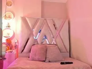 Live Porn with nanit-l - Camsoda