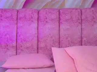 Best Webcam with emmacurvy - Camsoda