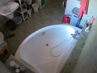 Free Live Porn with voyeurcam-julmodels-bath-1st-1 - Camsoda