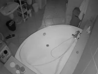 Private Sex Chat with voyeurcam-julmodels-bath-1st-1 - Camsoda