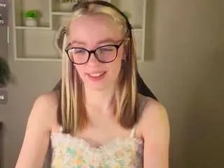 Live Sex with rocket-bunnyy - Camsoda