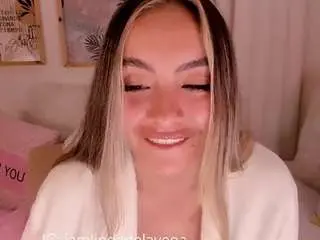 Best Webcam with lindadelavega - Camsoda