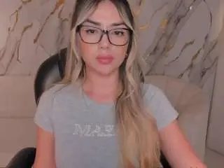 Free Live Porn with chloepreston - Camsoda