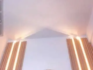 Free Porn Cam with alexabravva - Camsoda