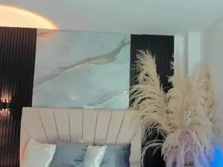 Nude Webcam with alahia-bree - Camsoda