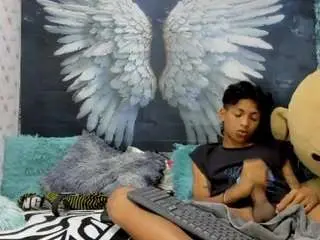 Free Porn Cam with chico-latino23cms - Camsoda