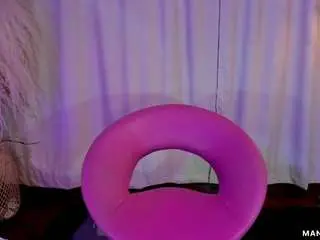 Nude Webcam with manuvelez - Camsoda