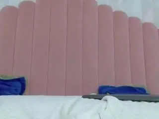 Best live sex cam show with laurenth-19 - Camsoda