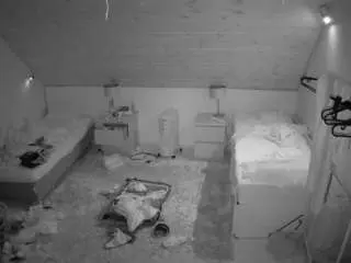 Watch Live Sex Cams with voyeurcam-julmodels-whitebed-3 - Camsoda