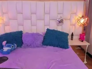 Private Sex Chat with foxxydolce - Camsoda