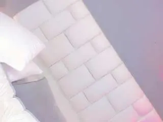 Live Sex Cam with naughty-sexy-girrl - Camsoda