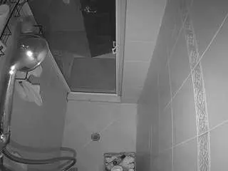 Nude Webcam with voyeurcam-baileybase-shower - Camsoda