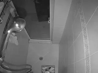 Nude Webcam with voyeurcam-baileybase-shower - Camsoda