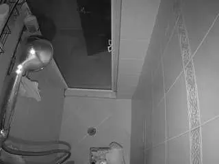 Sex Cam with voyeurcam-baileybase-shower - Camsoda